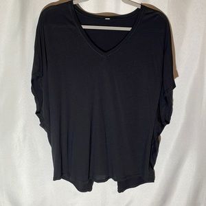 Lululemon athletic top. (Sz 10) black